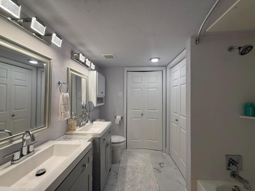 2835 Keller Springs Road, Unit 103 Carrollton, TX 75006 - Photo 18 of 21