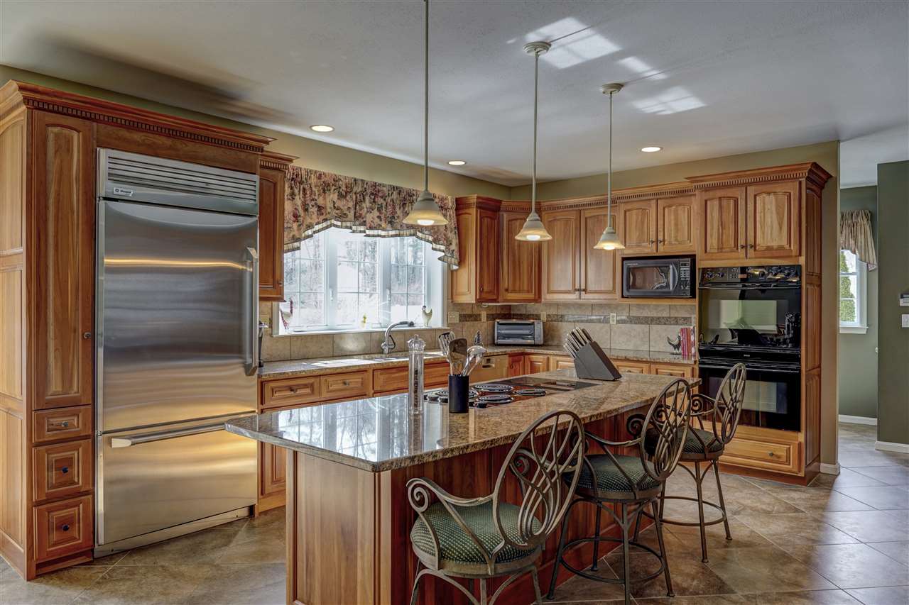 10 Partridge Road Windham, NH 03087 - Photo 3 of 32