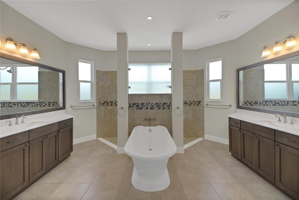 6008 Apex Way Lady Lake, FL 32159 - Photo 17 of 93
