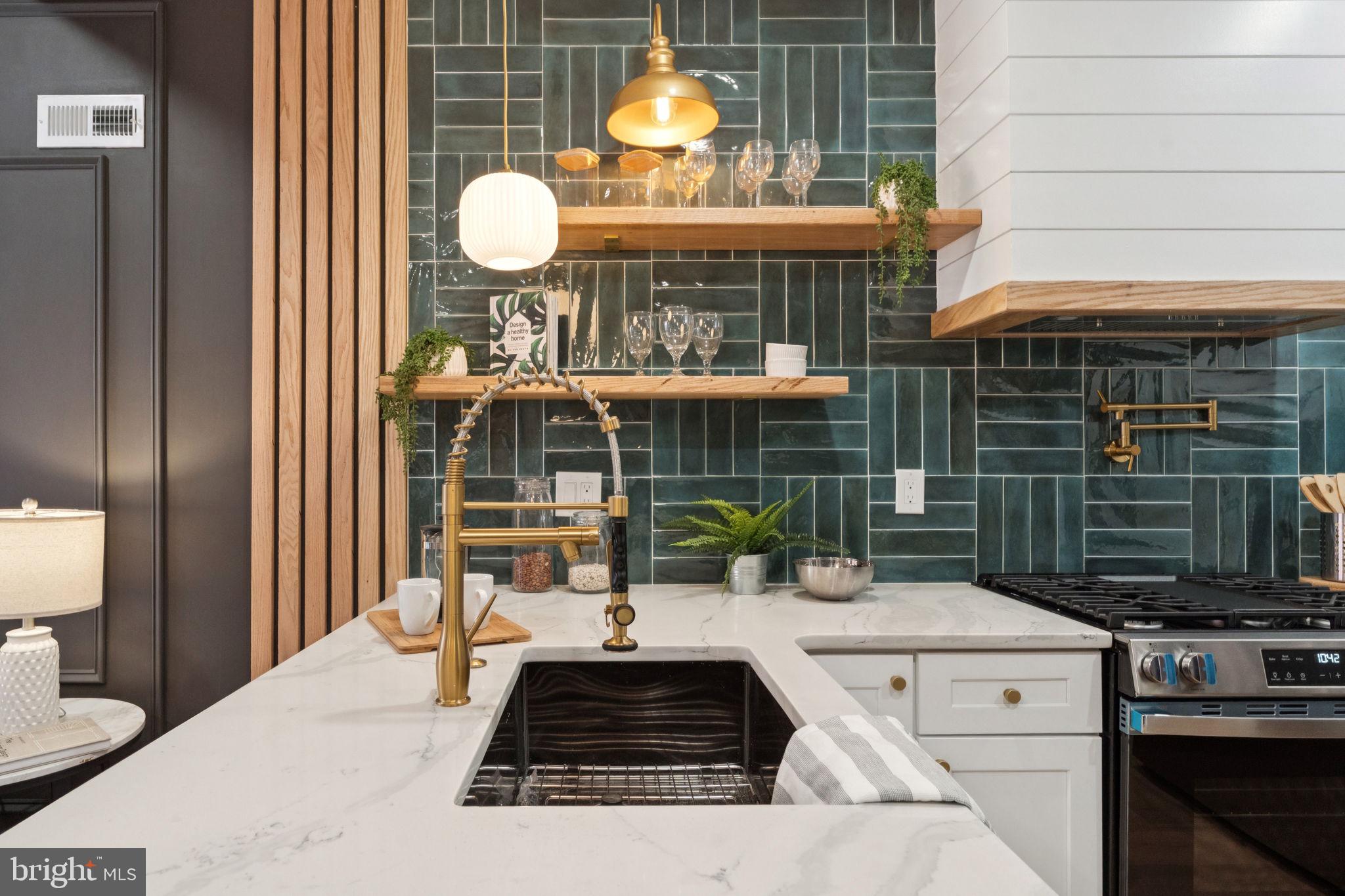 1816 South Mole Street Philadelphia, PA 19145 - Photo 11 of 37