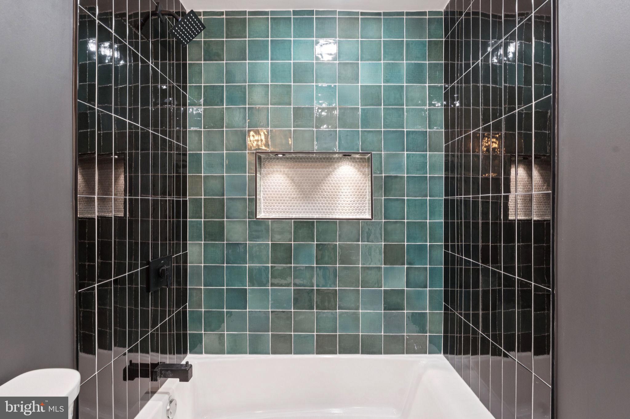 1816 South Mole Street Philadelphia, PA 19145 - Photo 20 of 37