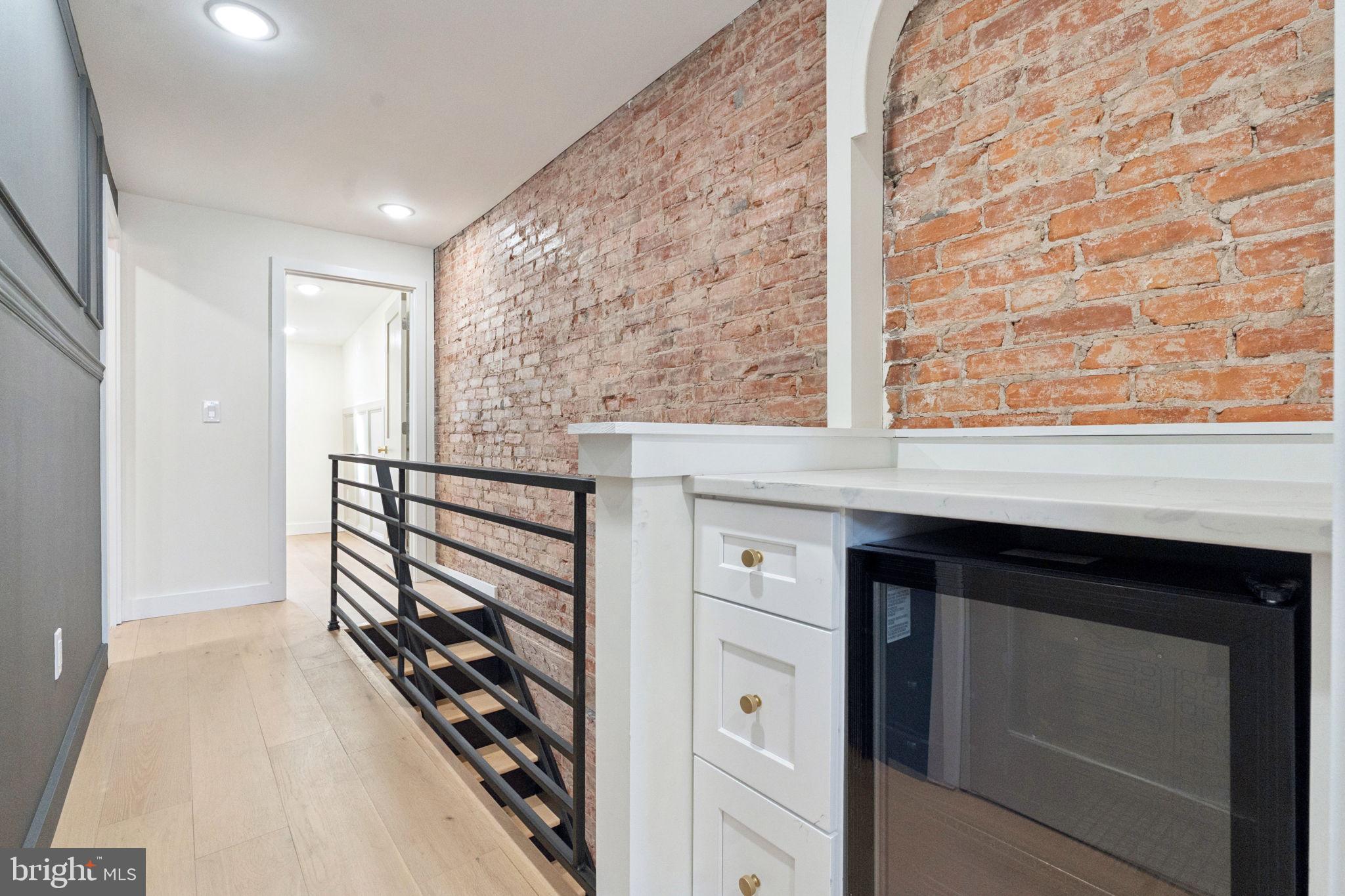 1816 South Mole Street Philadelphia, PA 19145 - Photo 24 of 37