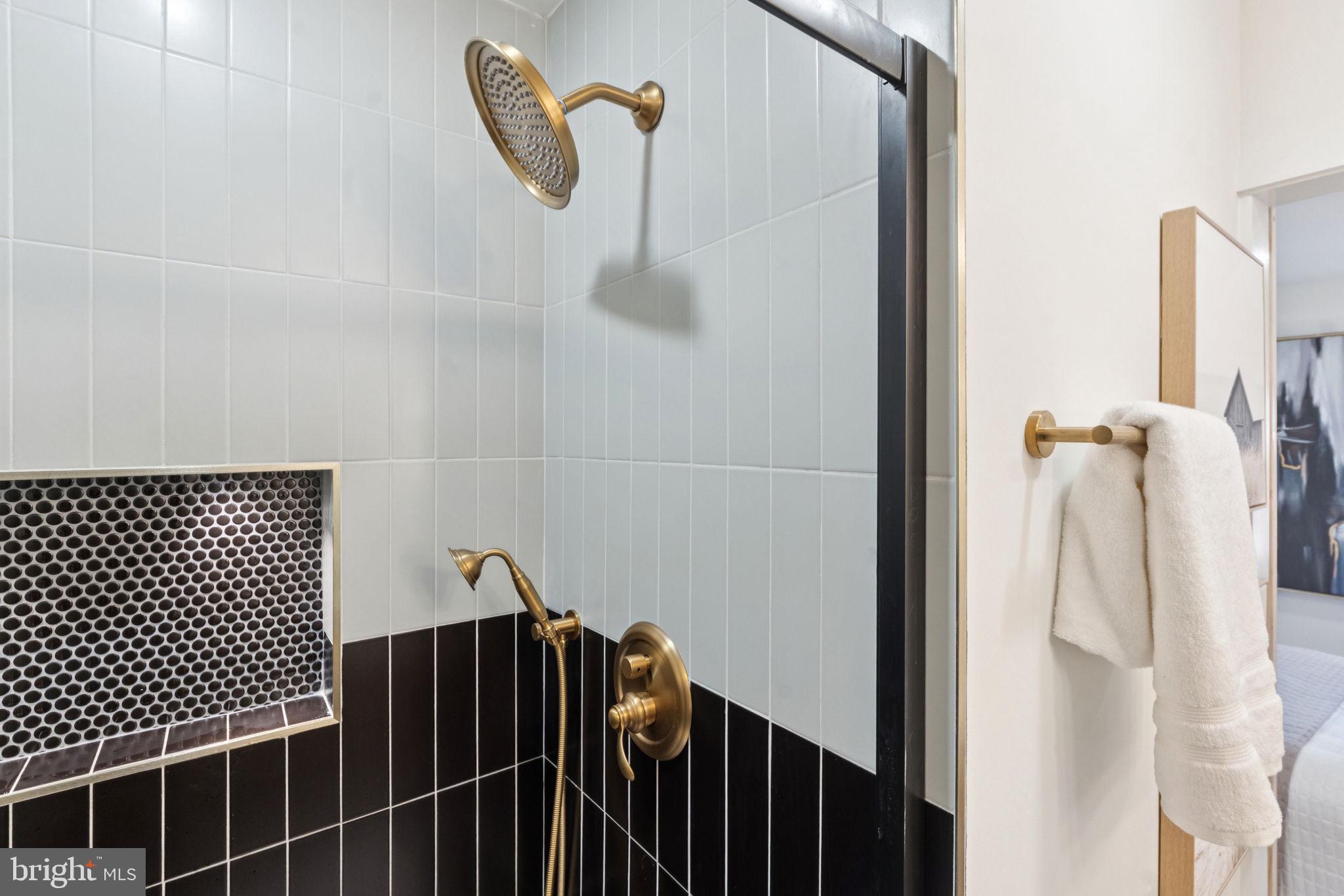 1816 South Mole Street Philadelphia, PA 19145 - Photo 30 of 37