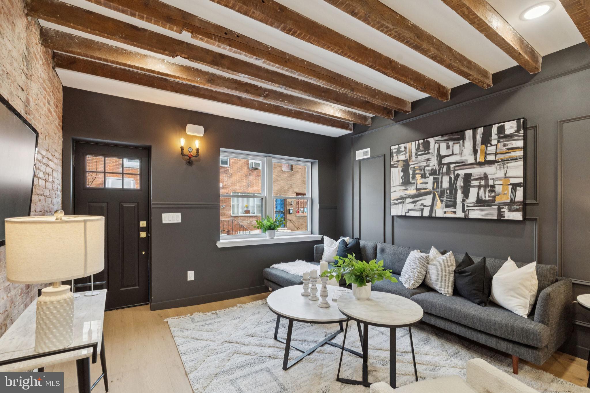 1816 South Mole Street Philadelphia, PA 19145 - Photo 3 of 37