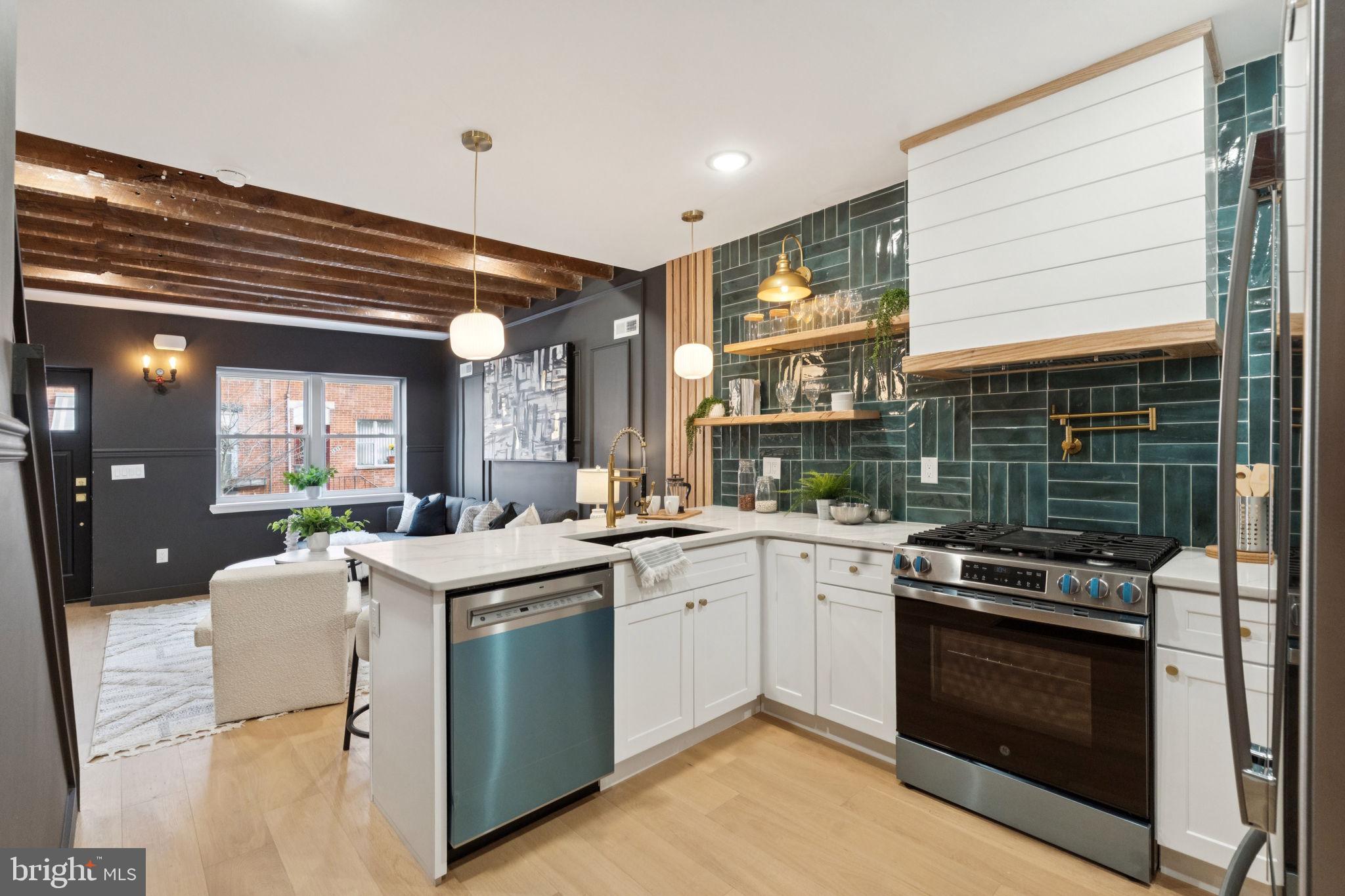 1816 South Mole Street Philadelphia, PA 19145 - Photo 7 of 37