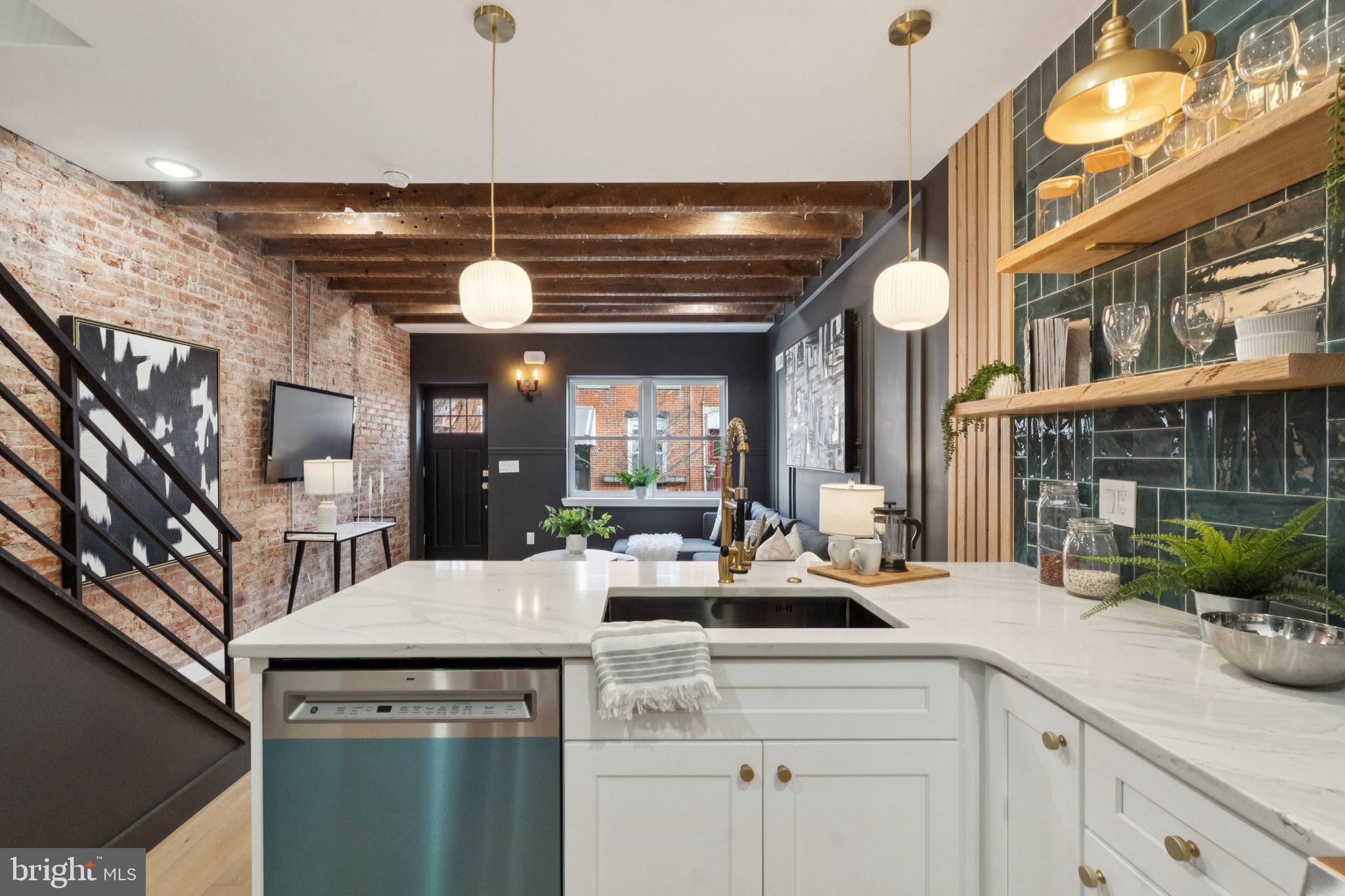 1816 South Mole Street Philadelphia, PA 19145 - Photo 10 of 37