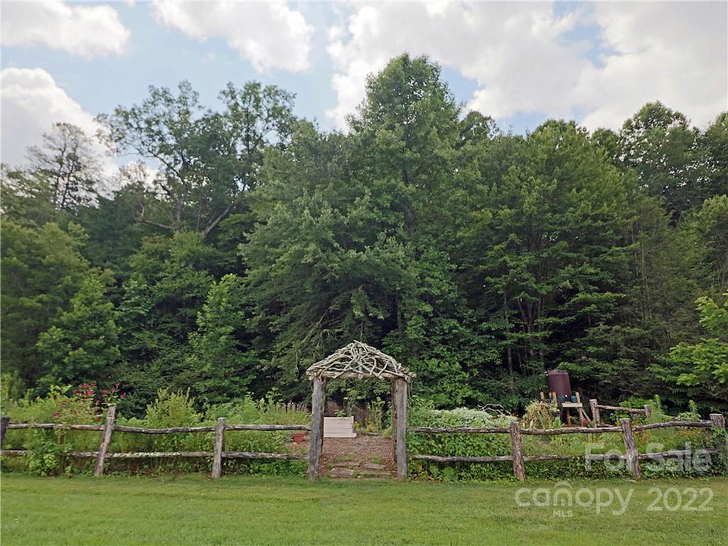 M111 Camptown Road Brevard, NC 28712 - Photo 16 of 18 Gallery Image 16