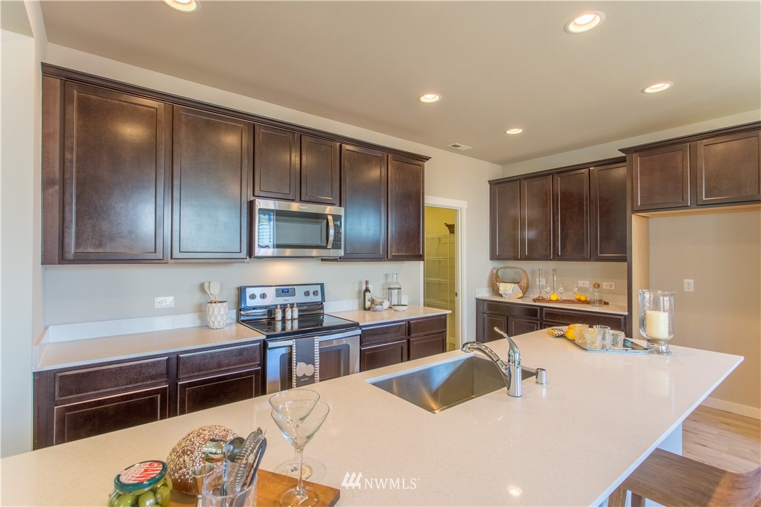 2132 Mayes Road Southeast Lacey, WA 98503 - Photo 13 of 15 Gallery Image 13