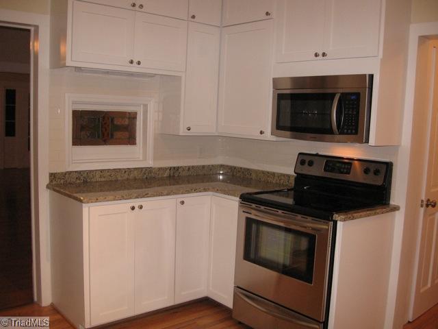 512 Ray Street High Point, NC 27262 - Photo 8 of 13 Kitchen.
