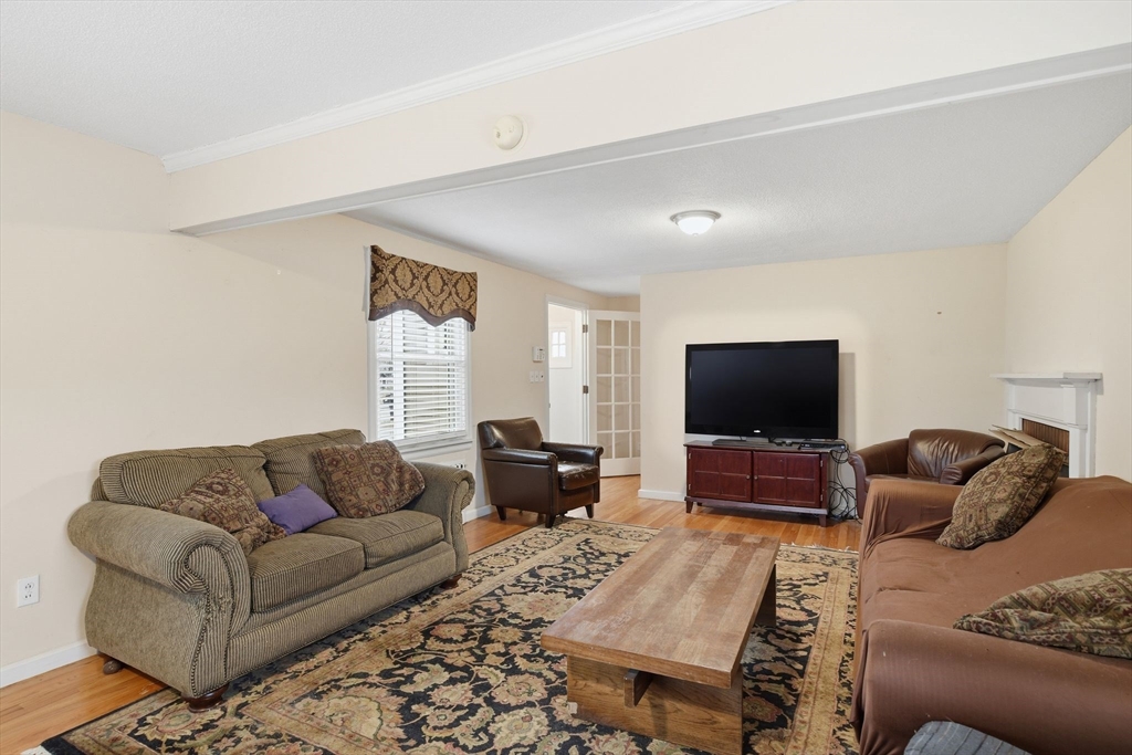 2163 Wilbraham Road Springfield, MA 01129 - Photo 15 of 25