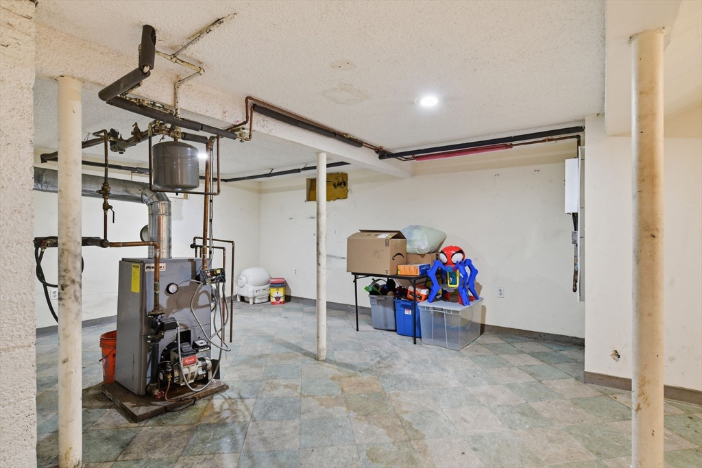 2163 Wilbraham Road Springfield, MA 01129 - Photo 19 of 25