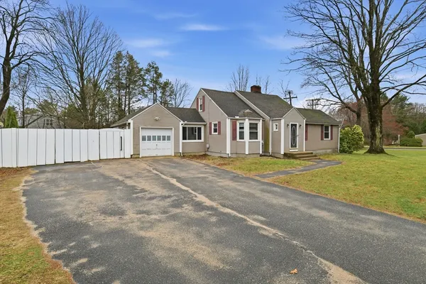 $330,000 | 2163 Wilbraham Road, Springfield, MA 01129