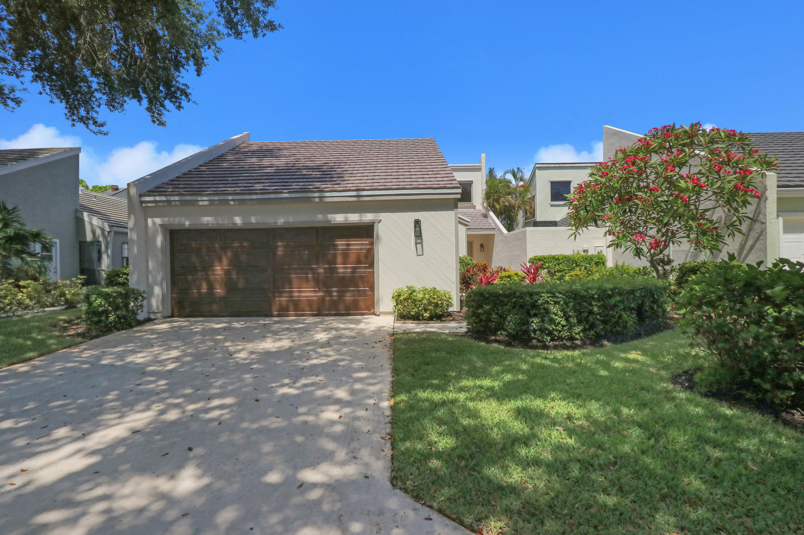 17029 Traverse Circle Jupiter, FL 33477 - Photo 30 of 30 Street Setting