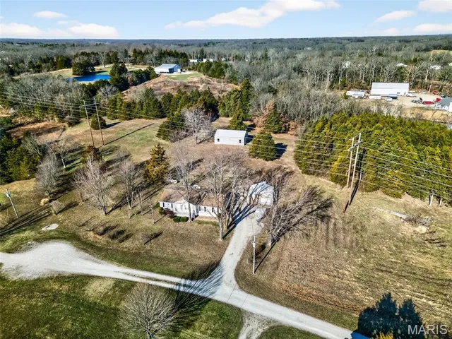 $305,000 | 3475 Cedar Vista Drive, Wentzville, MO 63385