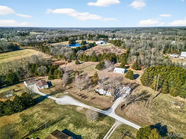 $305,000 | 3475 Cedar Vista Drive, Wentzville, MO 63385