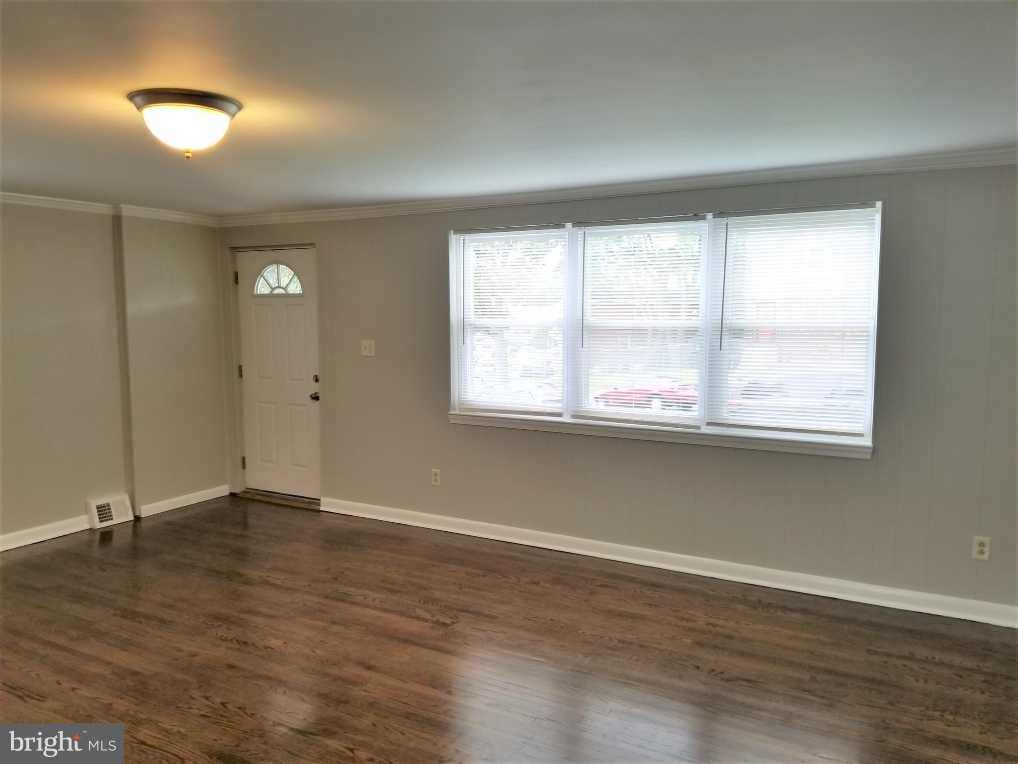 3912 Elson Road Brookhaven, PA 19015 - Photo 4 of 37 Gallery Image 4