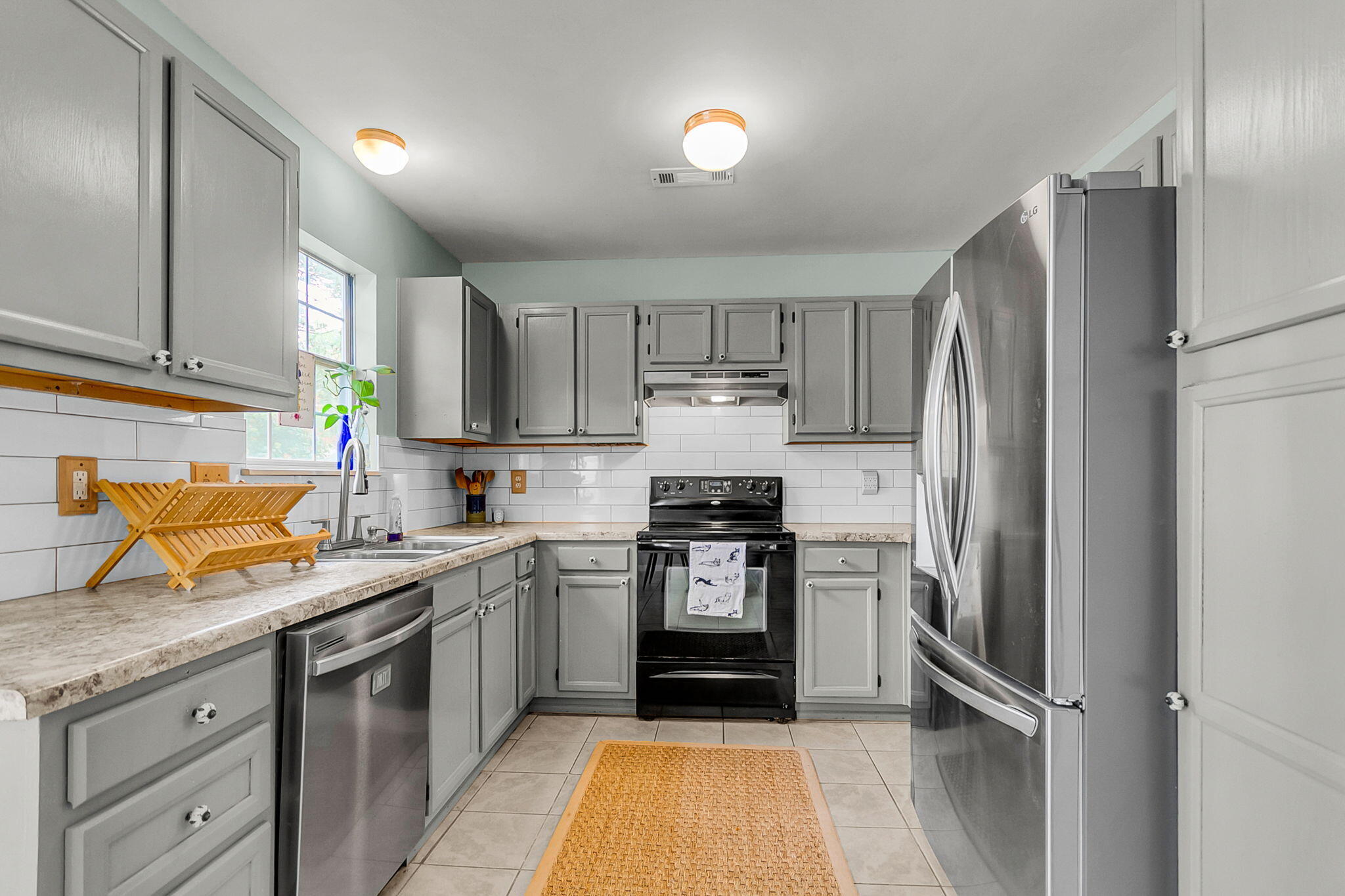 2445 Castlereagh Road Charleston, SC 29414 - Photo 13 of 40 CREM - 2445 Castlereagh-31