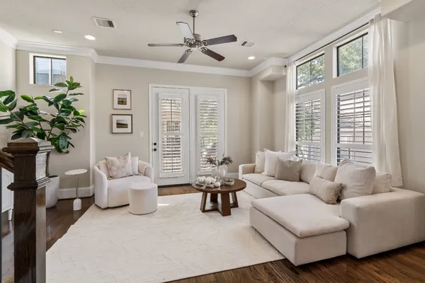 $460,000 | 1118 West 25th Street, Houston, TX 77008