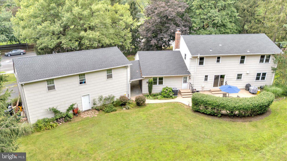 298 North Post Road Princeton Junction, NJ 08550 - Photo 31 of 35 front view of a house with a yard