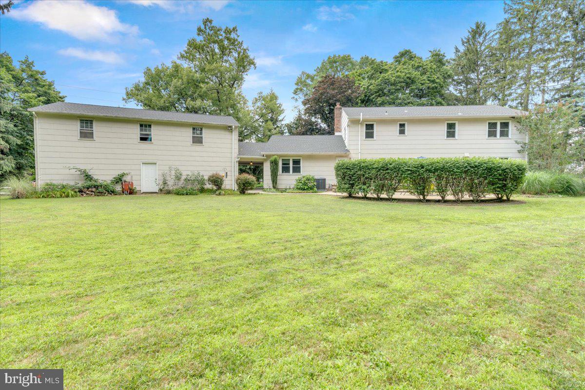 298 North Post Road Princeton Junction, NJ 08550 - Photo 6 of 35 a view of a house with a yard