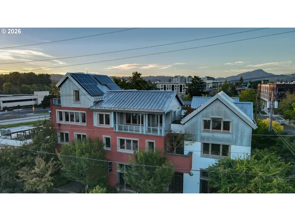 $675,000 | 321 Mill Street, Unit 3, Eugene, OR 97401