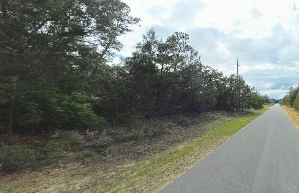 16-98 Bryant Road Navarre, FL 32566 - Photo 2 of 15 Gallery Image 2