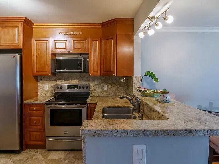 22615 Southwest 66th Avenue, Unit 101 Boca Raton, FL 33428 - Photo 12 of 28 20250201152054138044000000-o