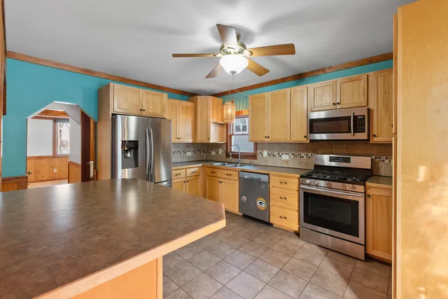 $475,000 | 12147 223rd Avenue, Salem Lakes, WI 53104