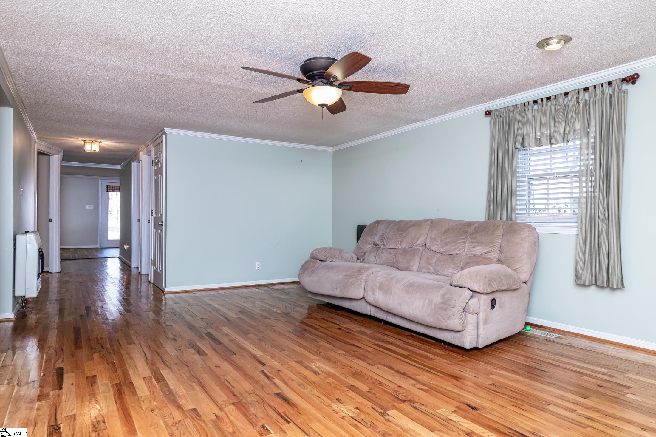 524 Woodcock Road Pelzer, SC 29669 - Photo 6 of 32