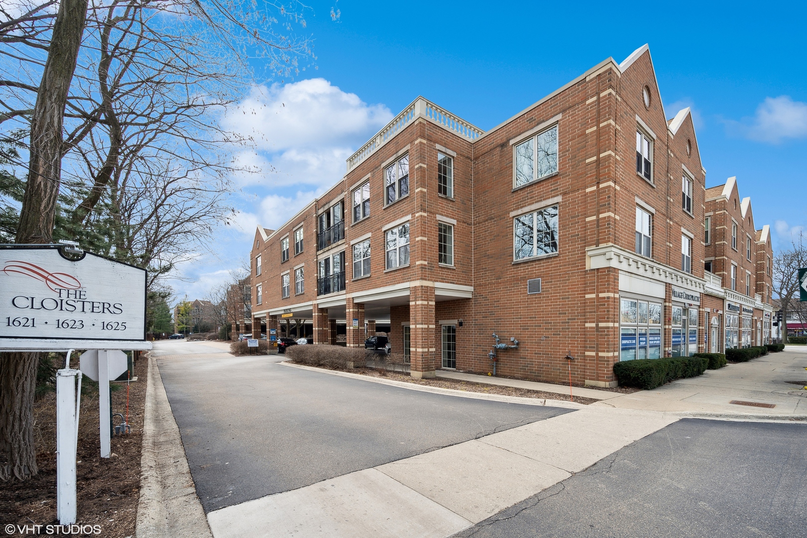 1621 Glenview Road, Unit 225 Glenview, IL 60025 - Photo 1 of 11