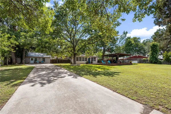 $615,000 | 16301 Lakeshore Drive, Austin, TX 78734