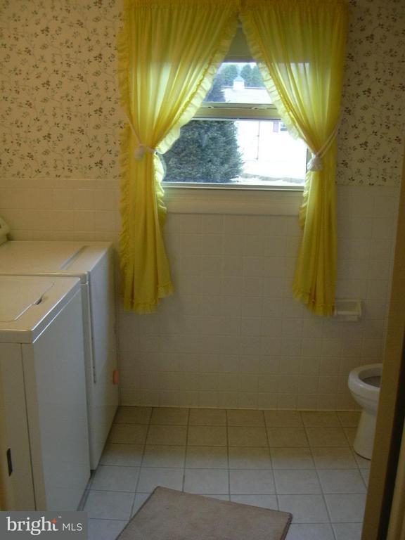 450 Delp Road Lancaster, PA 17601 - Photo 9 of 19 Gallery Image 9