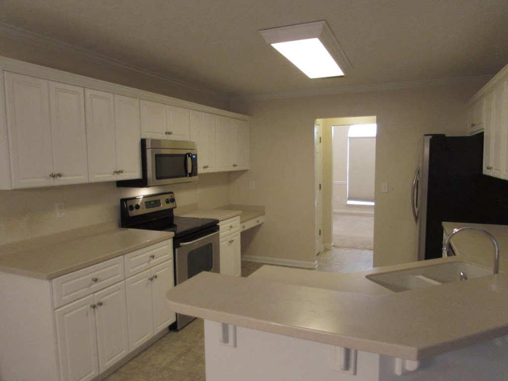 6237 Freedom Circle Grovetown, GA 30813 - Photo 5 of 12 Eat-in Kitchen