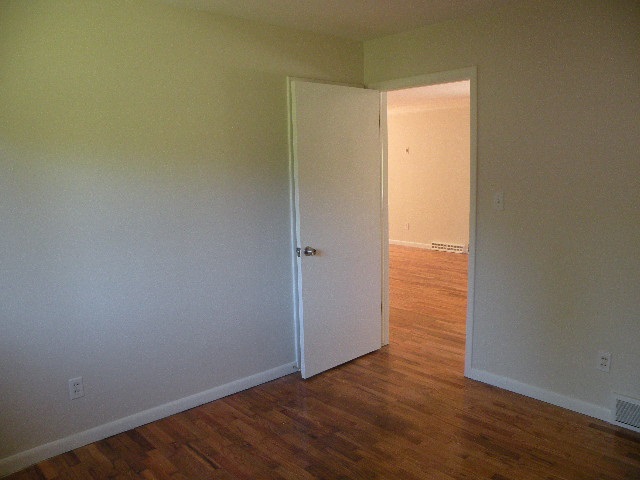 1612 Krouse Road Owosso, MI 48867 - Photo 9 of 20 31298951-8.JPG