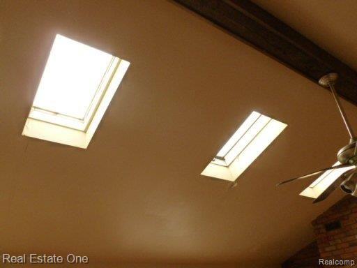 26840 Sumpter Road Belleville, MI 48111 - Photo 24 of 34 Great Room Sky Lights.JPG
