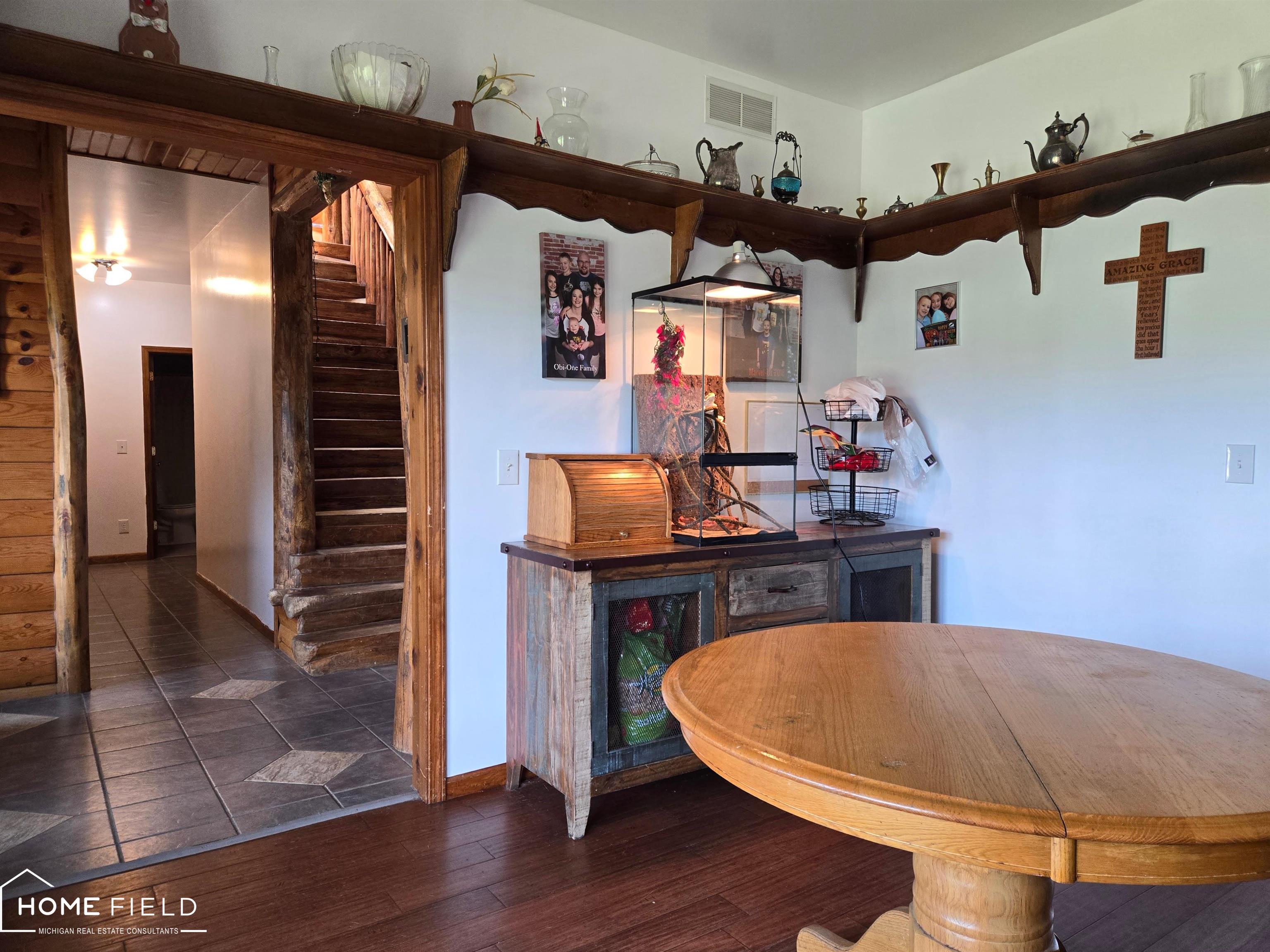 3370 Simpson Road Owosso, MI 48867 - Photo 13 of 47
