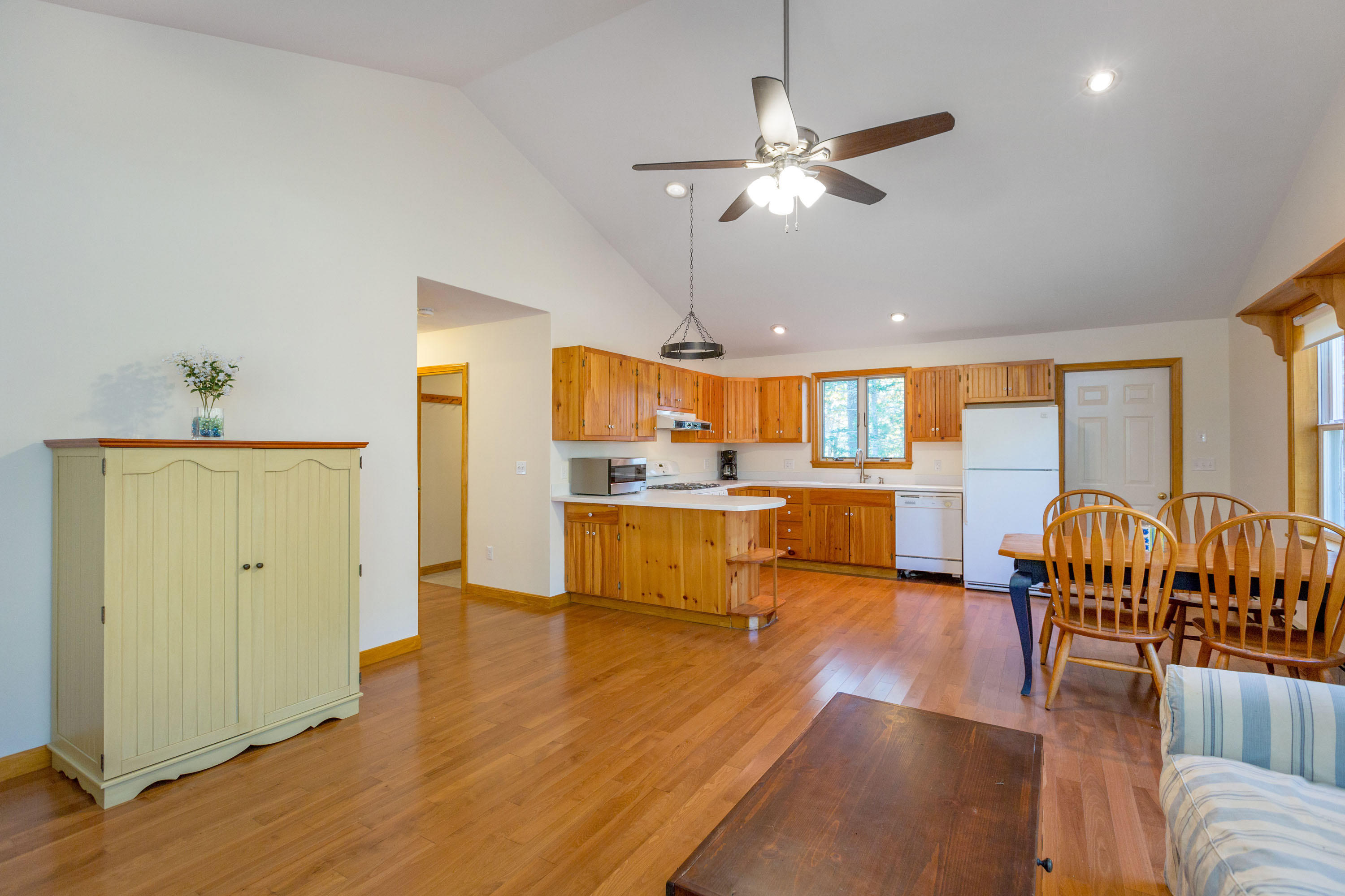 13 Back Eighty Road, Unit 80 Boothbay, ME 04537 - Photo 4 of 36 Back Eighty_DeCosta_06