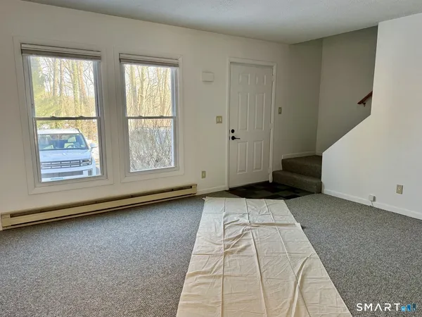 $1,700 | 22 Dartmouth Drive, Groton, CT 06355