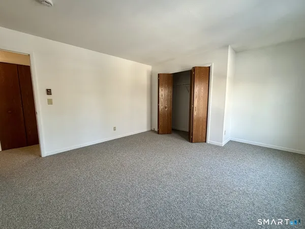 $1,700 | 22 Dartmouth Drive, Groton, CT 06355