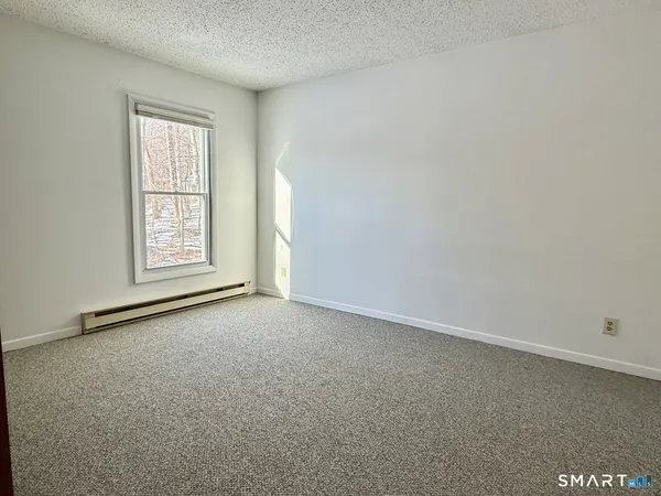 $1,700 | 22 Dartmouth Drive, Groton, CT 06355