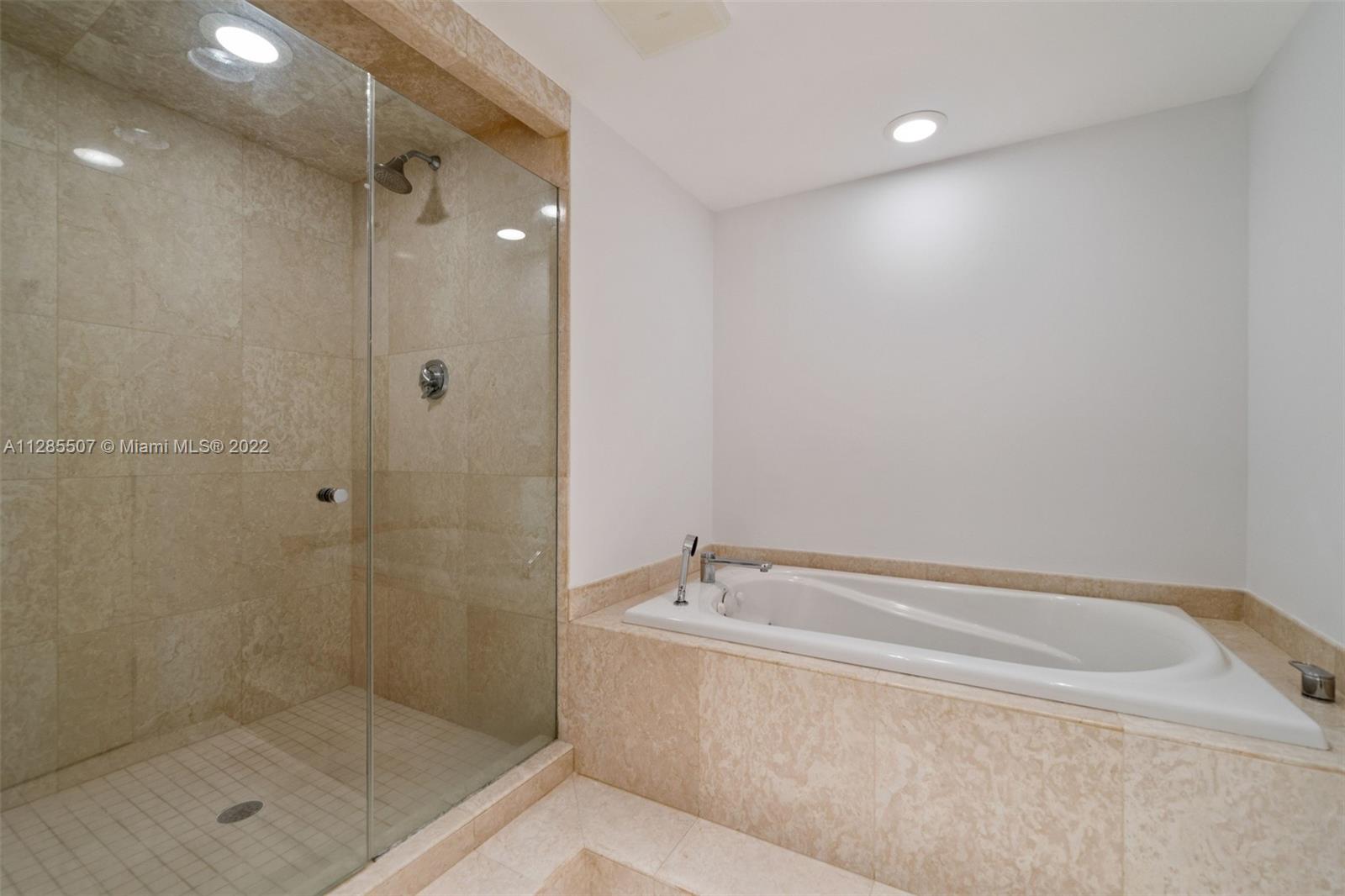 201 Crandon Boulevard, Unit 927 Key Biscayne, FL 33149 - Photo 12 of 15