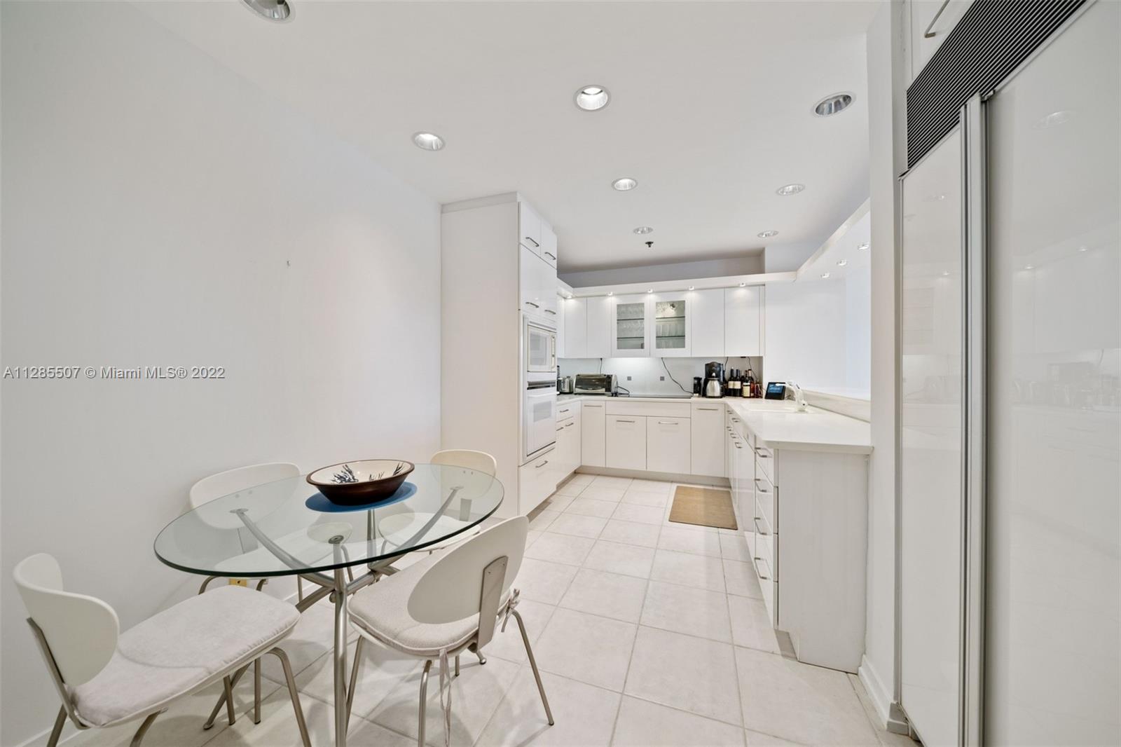 201 Crandon Boulevard, Unit 927 Key Biscayne, FL 33149 - Photo 7 of 15