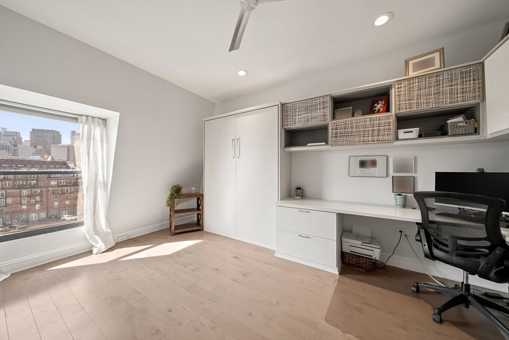 28 Atlantic Avenue, Unit 638 Boston, MA 02110 - Photo 20 of 39 a view of workspace with workspace and windows