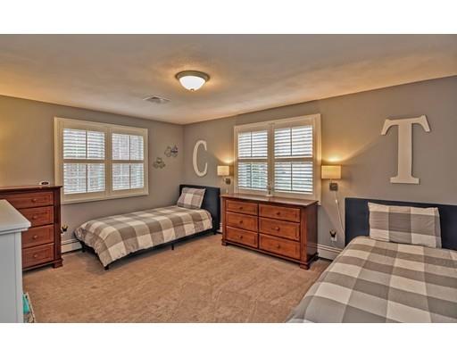 121 Pinecrest Road Holliston, MA 01746 - Photo 12 of 29 Gallery Image 12