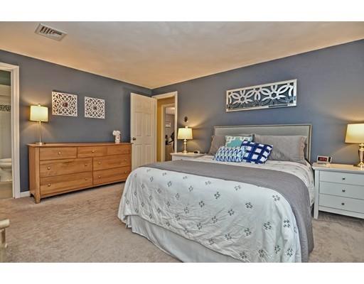 121 Pinecrest Road Holliston, MA 01746 - Photo 9 of 29 Gallery Image 9