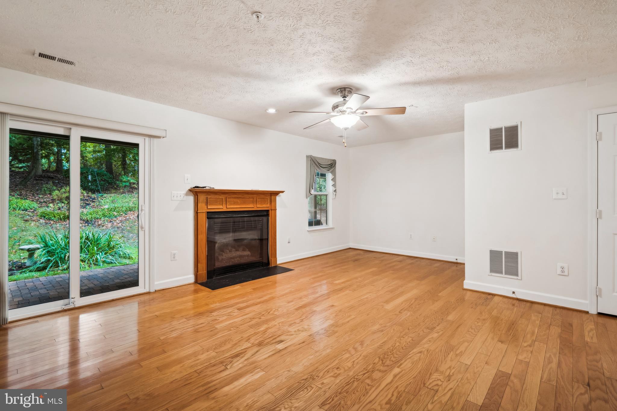 3238 Escapade Circle Riva, MD 21140 - Photo 7 of 42 Family Room Ground Level