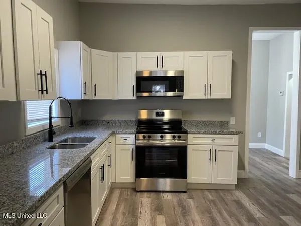 $139,900 | 4040 West Pine Street, Moss Point, MS 39563