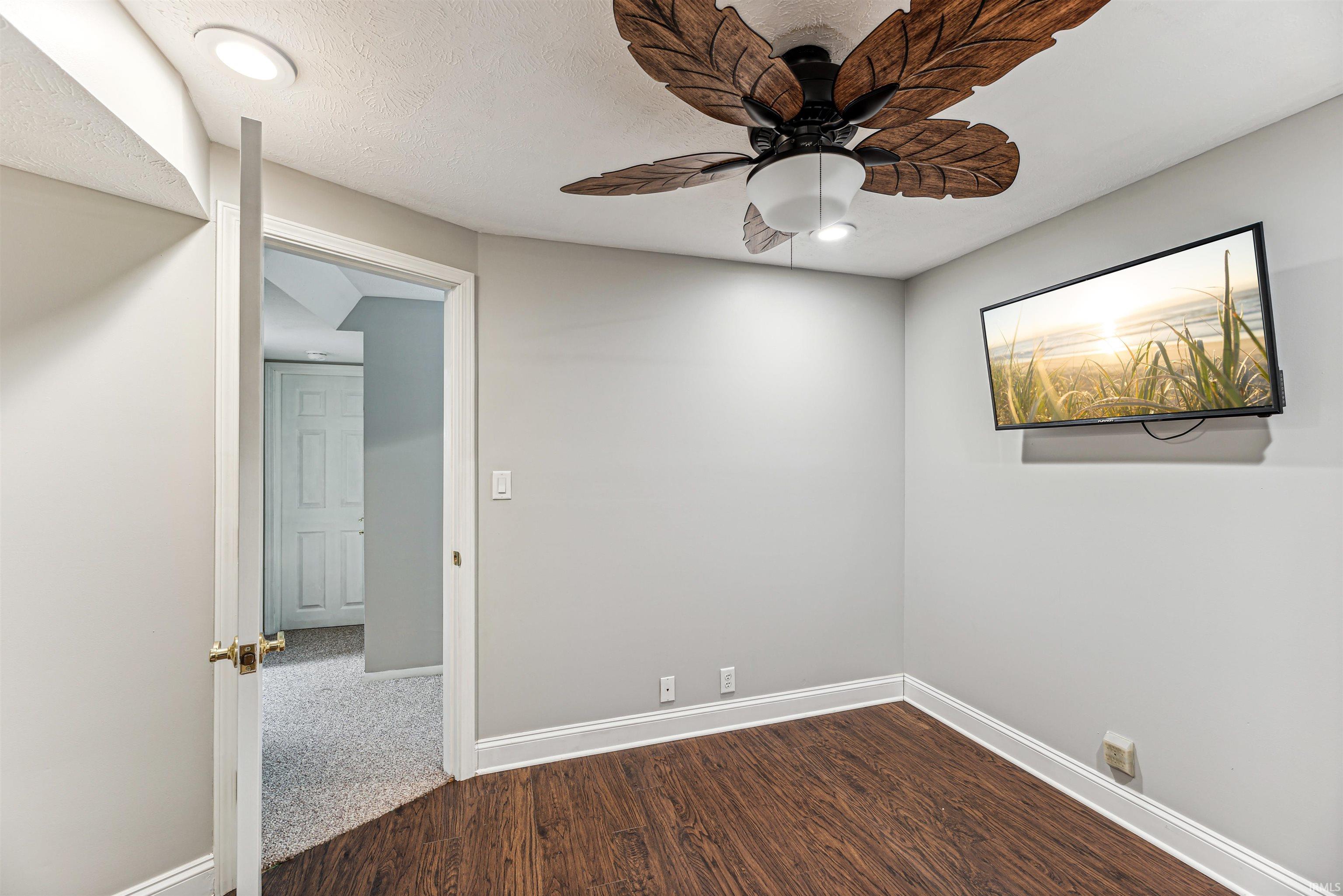 11479 Edison Road Osceola, IN 46561 - Photo 27 of 30 Gallery Image 27