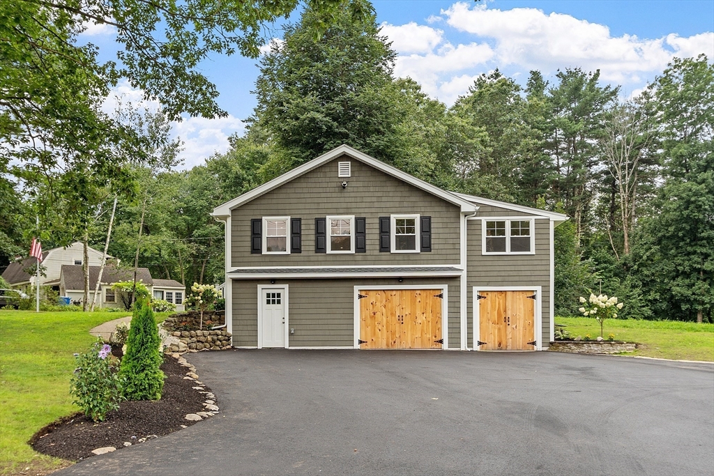12 Harriman Road Merrimac, MA 01860 - Photo 3 of 41