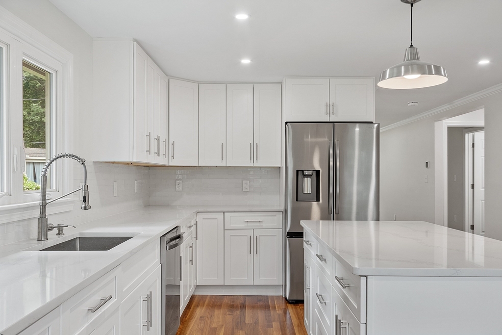 12 Harriman Road Merrimac, MA 01860 - Photo 10 of 41